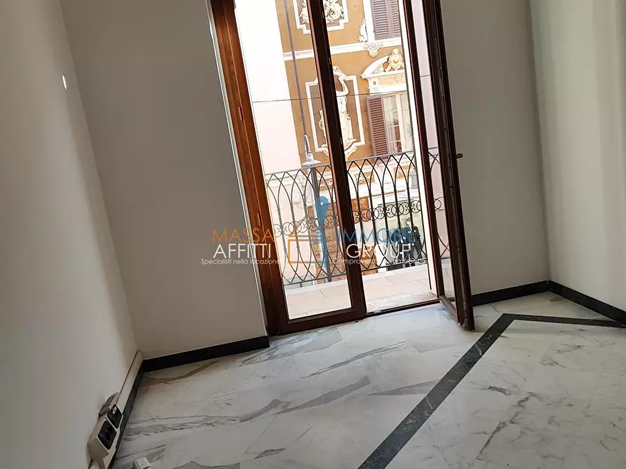Immagine 6 di Ufficio in affitto  in Via Cavour 58 a Massa