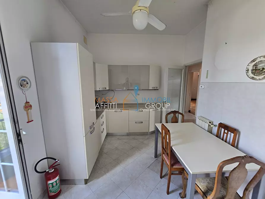 Immagine 21 di Pentalocale in affitto  in Via Giuseppe Garibaldi 10 a Carrara