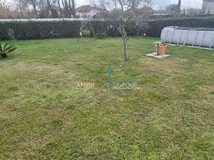 Immagine 31 di Villa in vendita  in Via Pellini 1A a Carrara