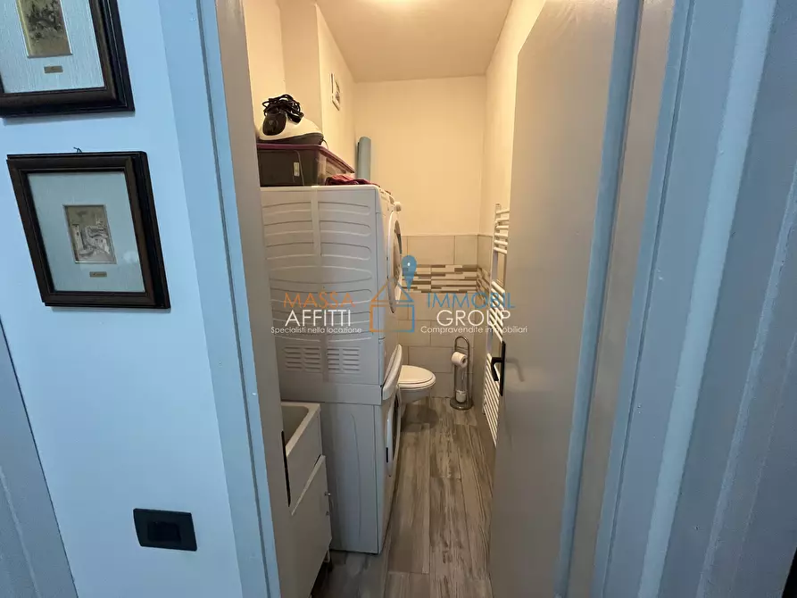 Immagine 25 di Pentalocale in vendita  in Via Manara Valgimigli 9 a Massa