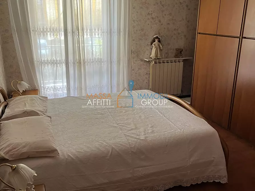 Immagine 12 di Pentalocale in vendita  in Viale XX Settembre 260A a Carrara