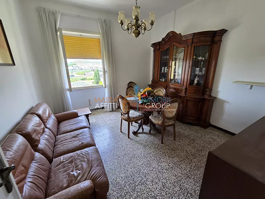 Immagine 13 di Quadrilocale in vendita  in Via Gioconda 13 a Massa