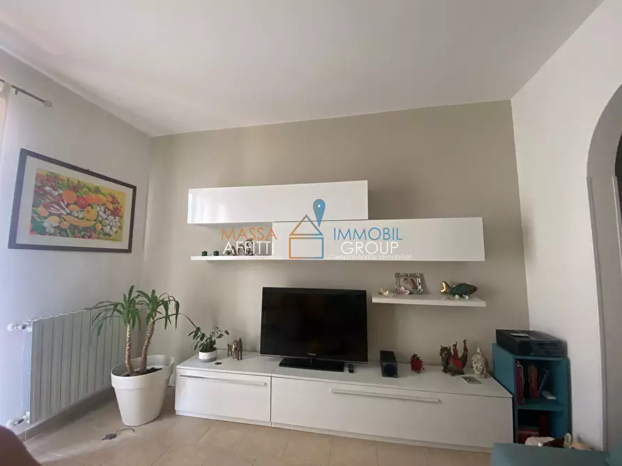 Immagine 3 di Trilocale in vendita  in Via Venezia 7 a Massa