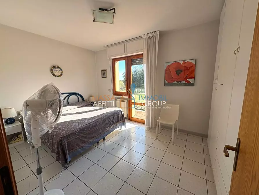 Immagine 11 di Villetta a schiera in vendita  in Via Arezzo 293 a Massa