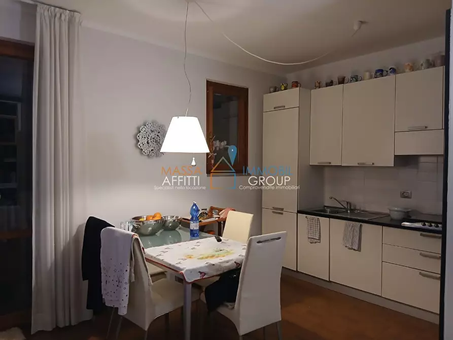 Immagine 8 di Quadrilocale in vendita  in Viale Stazioni 61 a Massa