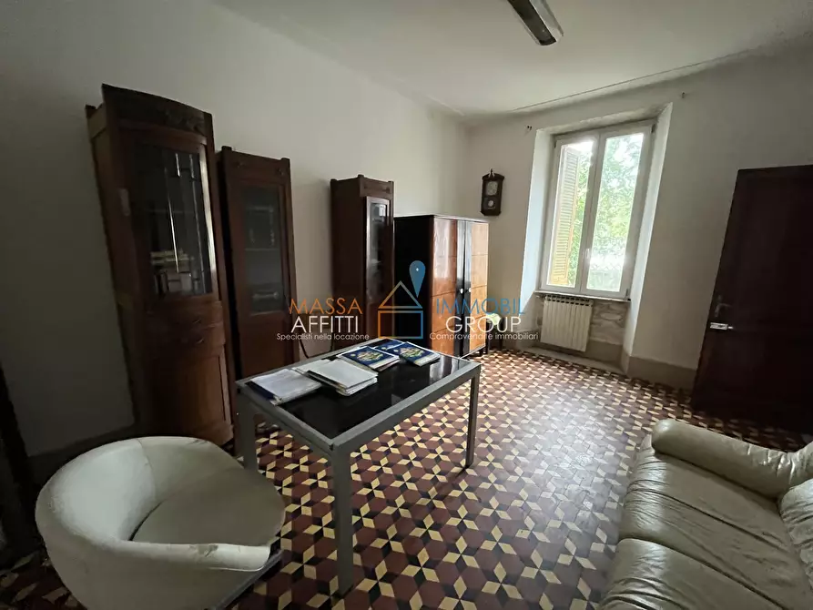 Immagine 10 di Terratetto in vendita  a Massa