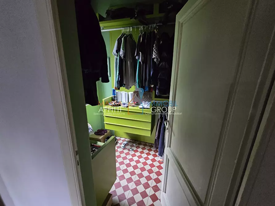 Immagine 26 di Casa semindipendente in affitto  in Piazza IV Novembre 10 a Massa