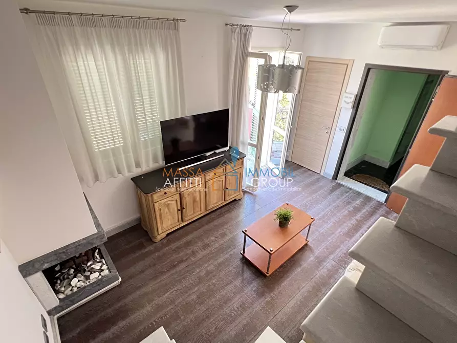 Immagine 22 di Pentalocale in vendita  in Vicolo Pietro Tacca 19 a Carrara