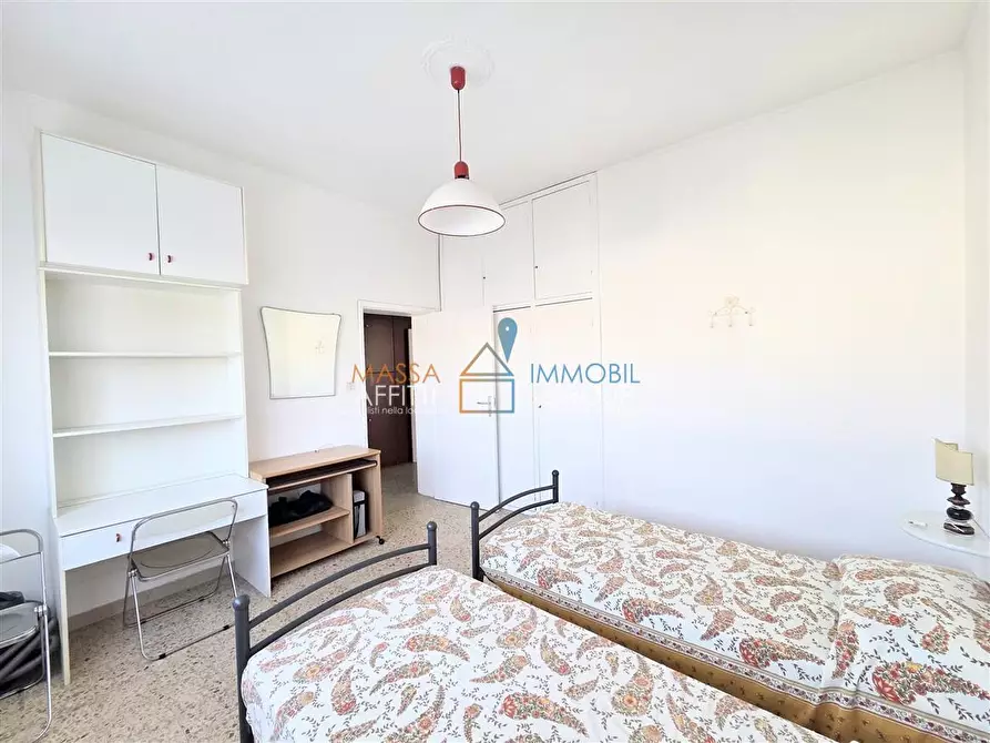 Immagine 18 di Pentalocale in vendita  in Via Bagnone 17 a Massa