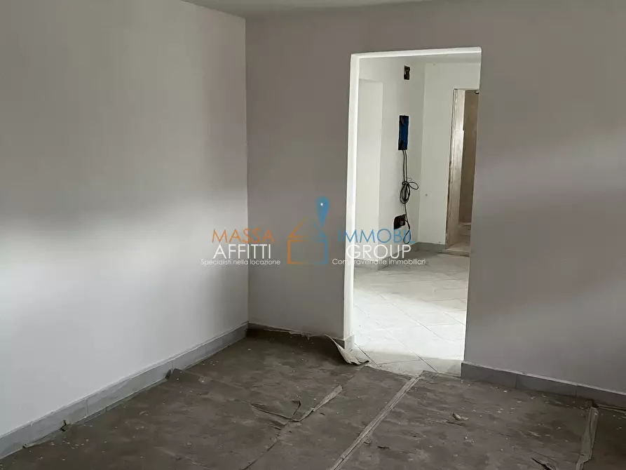 Immagine 24 di Villa in vendita  in Strada Statale 1 108 a Massa