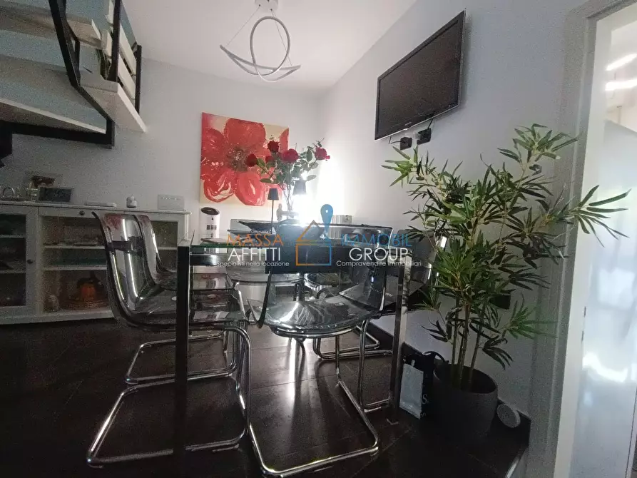 Immagine 41 di Porzione di casa in vendita  in Via del Conte 30 a Montignoso