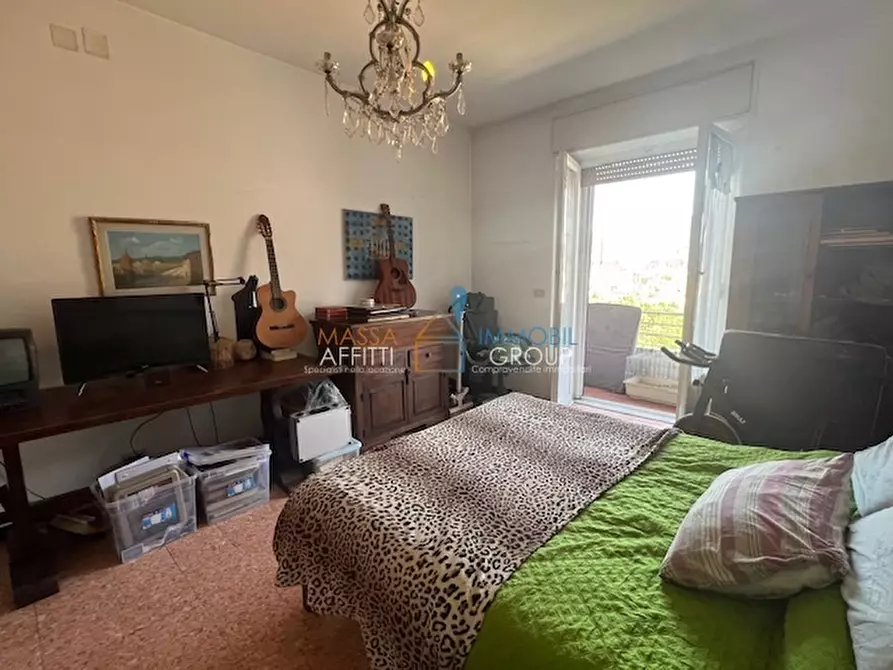 Immagine 15 di Quadrilocale in vendita  in Via G. B. Giorgini 3 a Massa