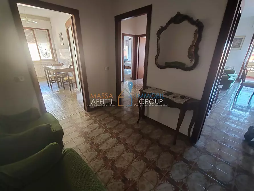 Immagine 4 di Quadrilocale in vendita  in Viale Galileo Galilei 80 a Carrara