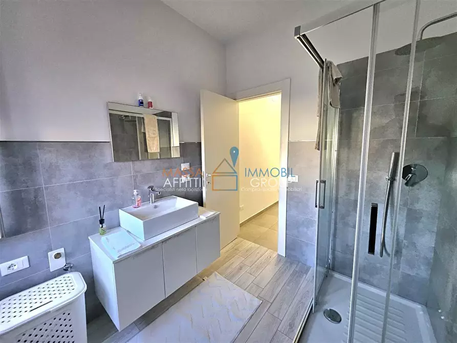 Immagine 15 di Quadrilocale in vendita  in Via Bassagrande 31 a Carrara