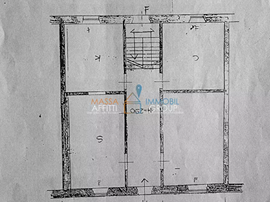 Immagine 36 di Terratetto in vendita  in Viale Eugenio Chiesa 5 a Massa