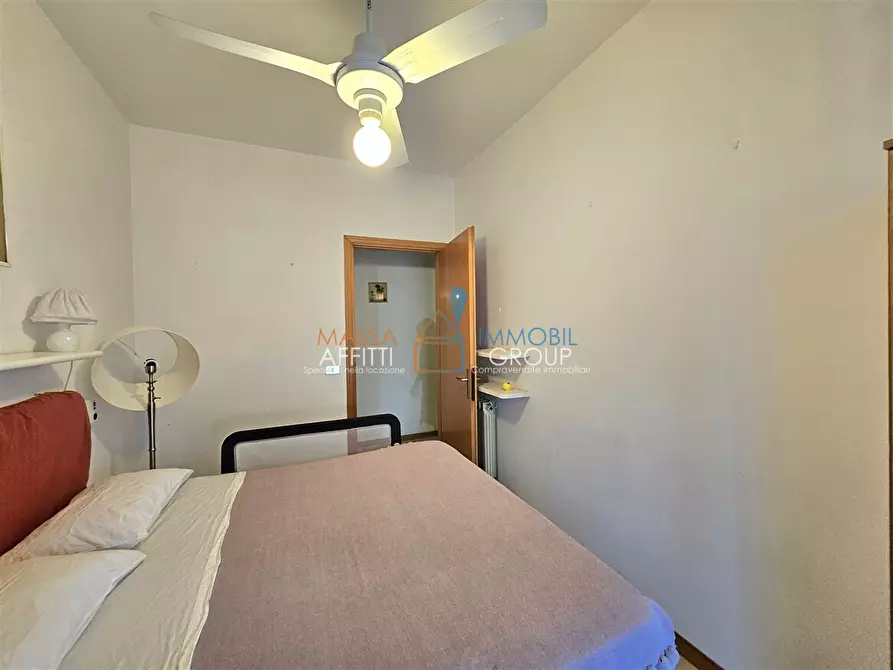 Immagine 10 di Quadrilocale in vendita  in Via Mura dei Frati 24 a Massa