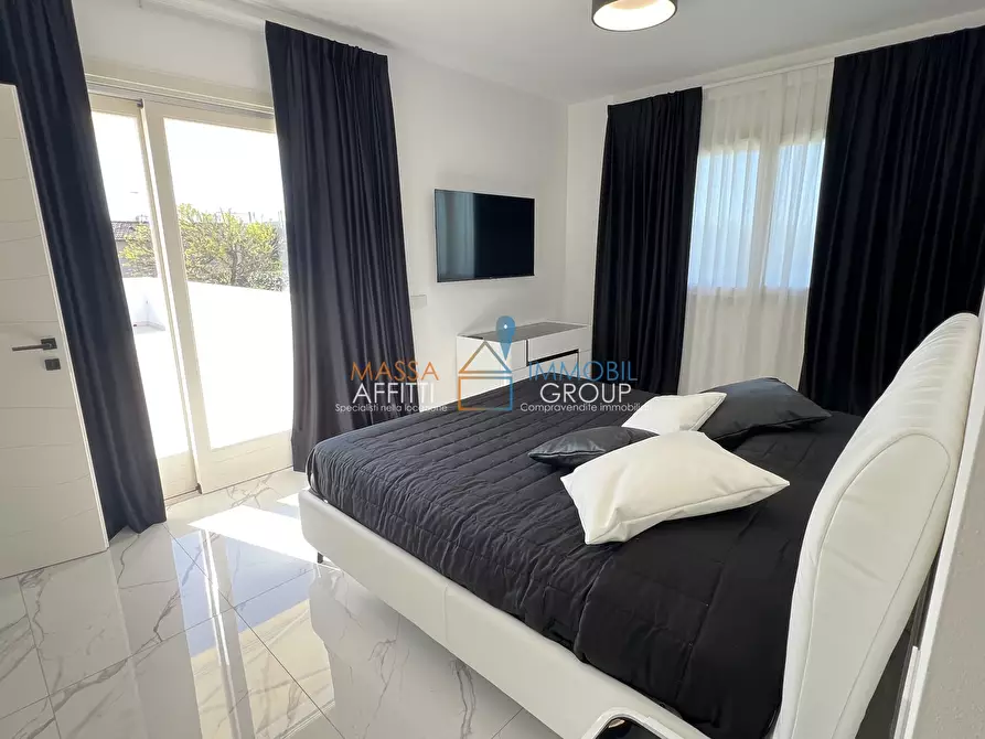 Immagine 40 di Villa in affitto  in Via Vaiana 91 a Pietrasanta