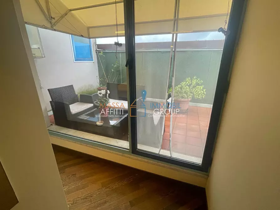 Immagine 7 di Attività commerciale in vendita  in Via Alberica 12 a Massa