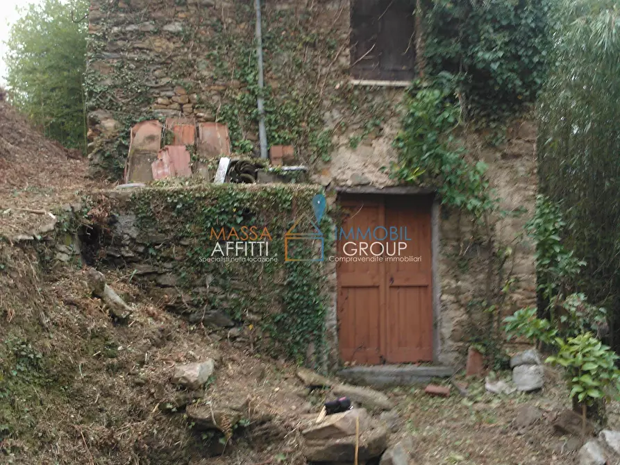 Immagine 1 di Rustico / casale in vendita  in Via Borgo Vallecchia 5 a Pietrasanta