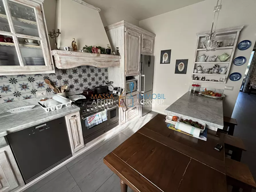 Immagine 7 di Villetta a schiera in vendita  in Via Felice Cavallotti 100 a Massa