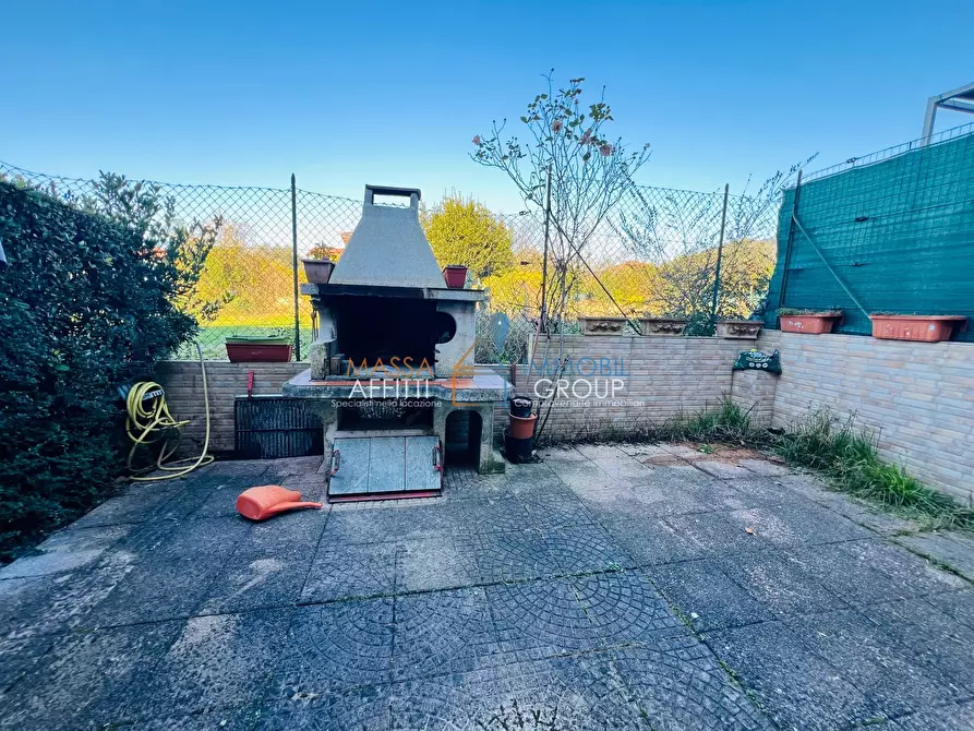 Immagine 4 di Villetta a schiera in vendita  in Via Due Madonne 32 a Massa