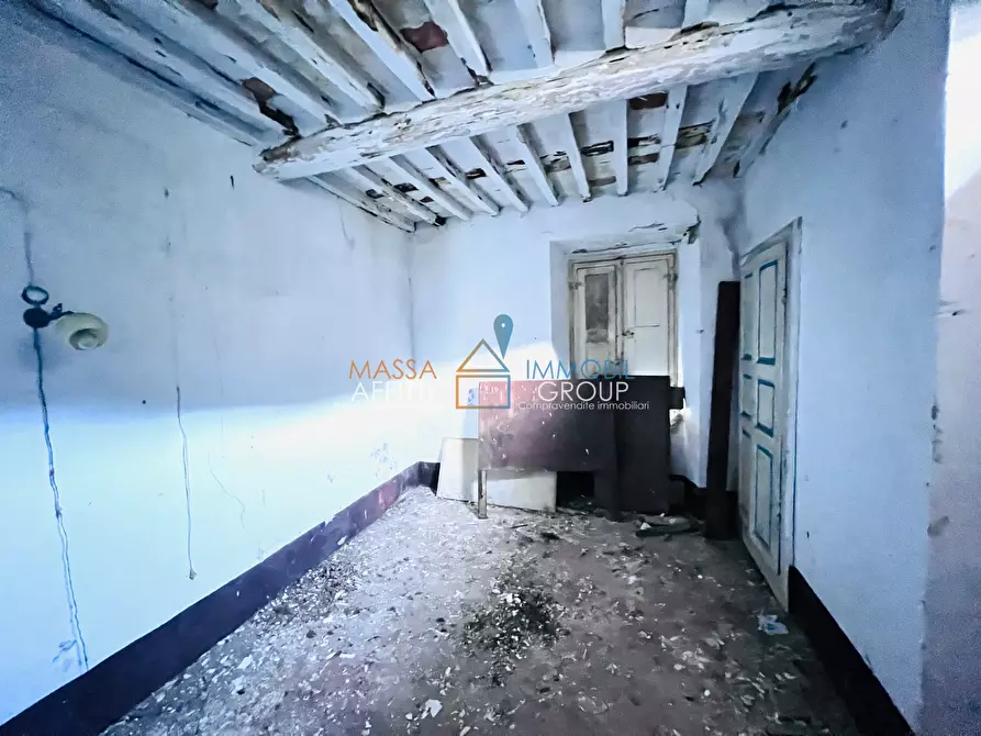 Immagine 43 di Casa indipendente in vendita  in Via Fondaccio 12 a Montignoso