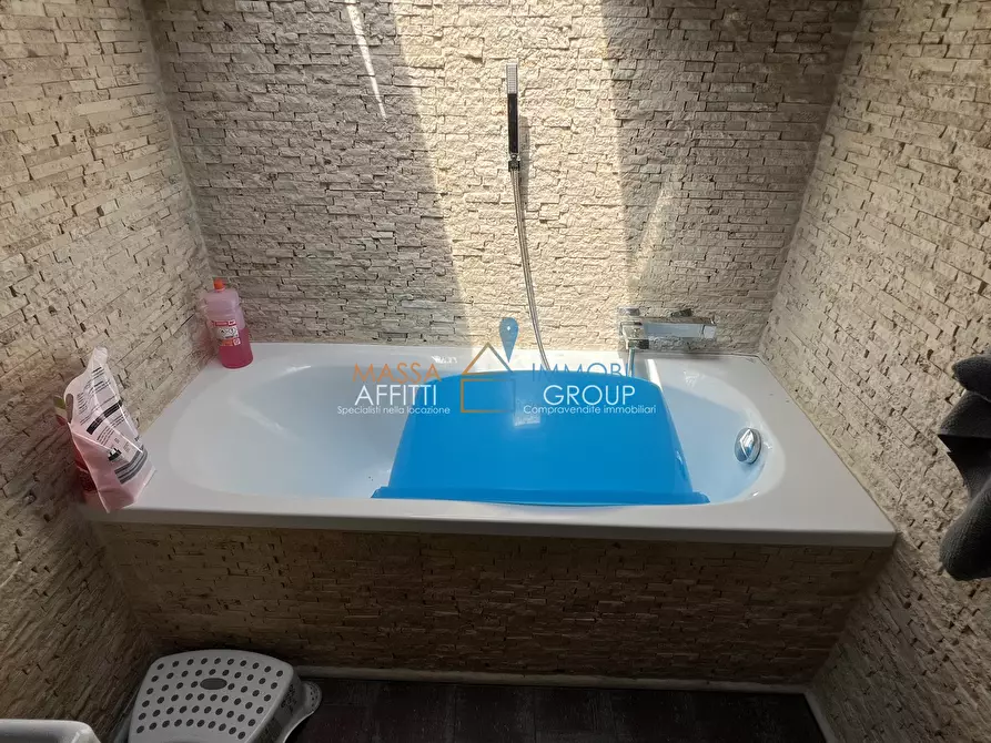 Immagine 32 di Pentalocale in vendita  in Vicolo Pietro Tacca 19 a Carrara