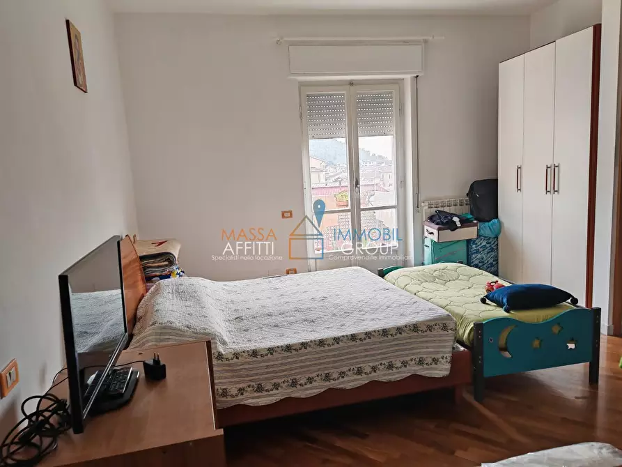 Immagine 8 di Quadrilocale in vendita  in Via Democrazia 21b a Massa