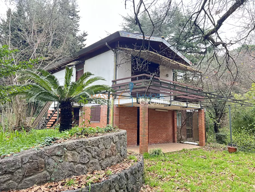 Immagine 1 di Villa in vendita  in Via Tecchioni 5 a Massa