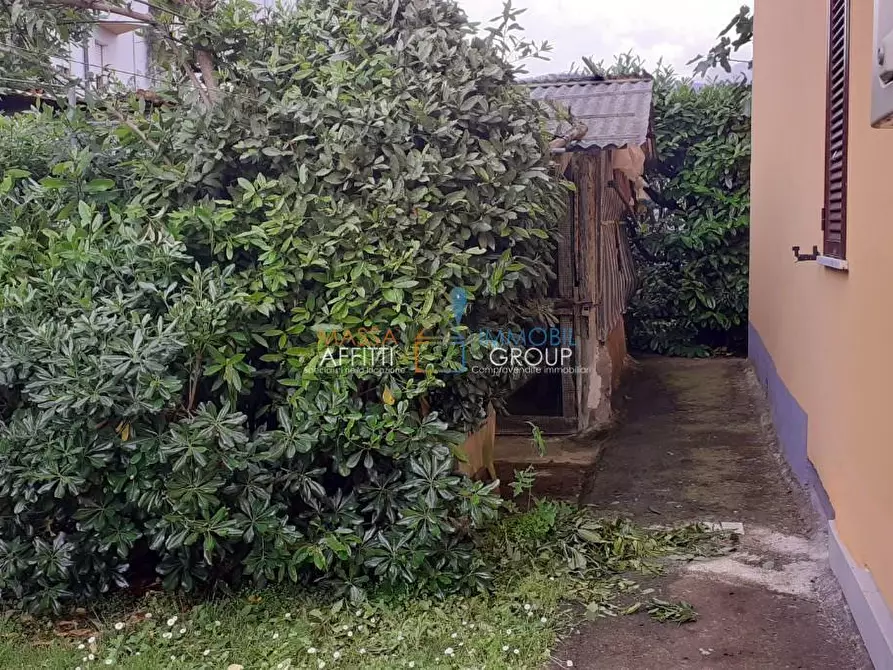 Immagine 8 di Casa indipendente in vendita  in Via Quercioli 385 a Massa