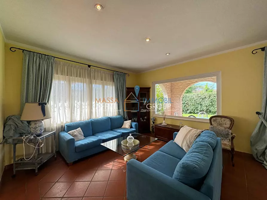 Immagine 2 di Villa in vendita  in Via della Barbiera 10A a Forte Dei Marmi