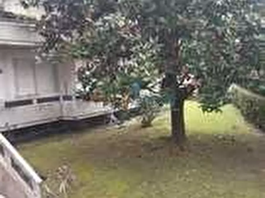 Immagine 4 di Quadrilocale in vendita  in Via Fossone 31 a Massa