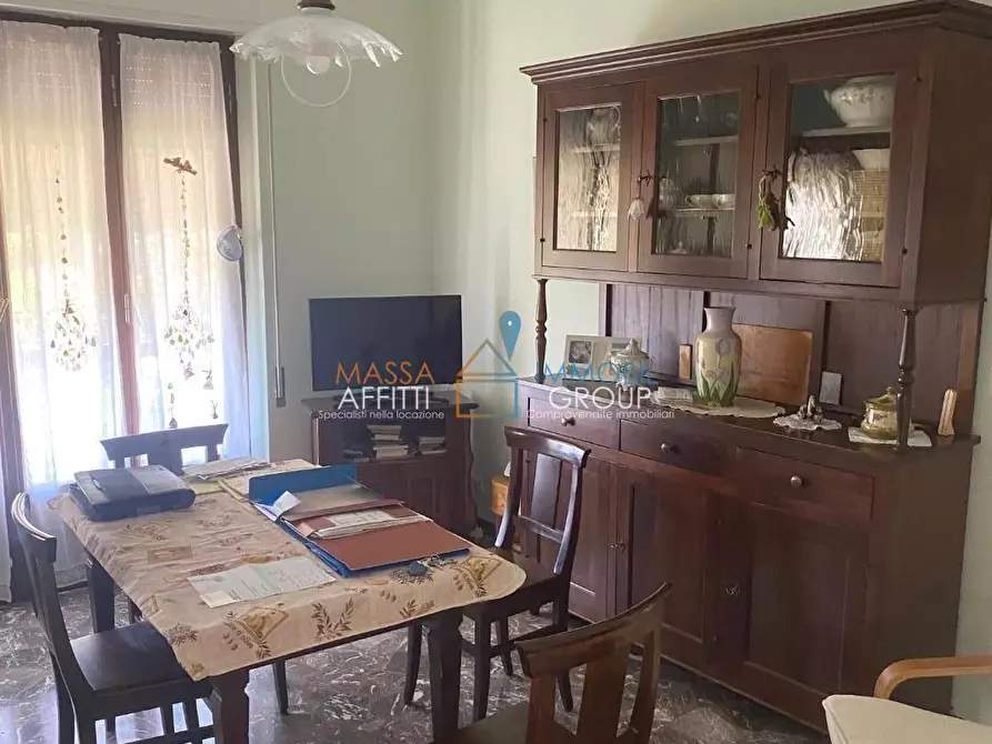 Immagine 5 di Porzione di casa in vendita  in Via del Melaro 6 a Massa