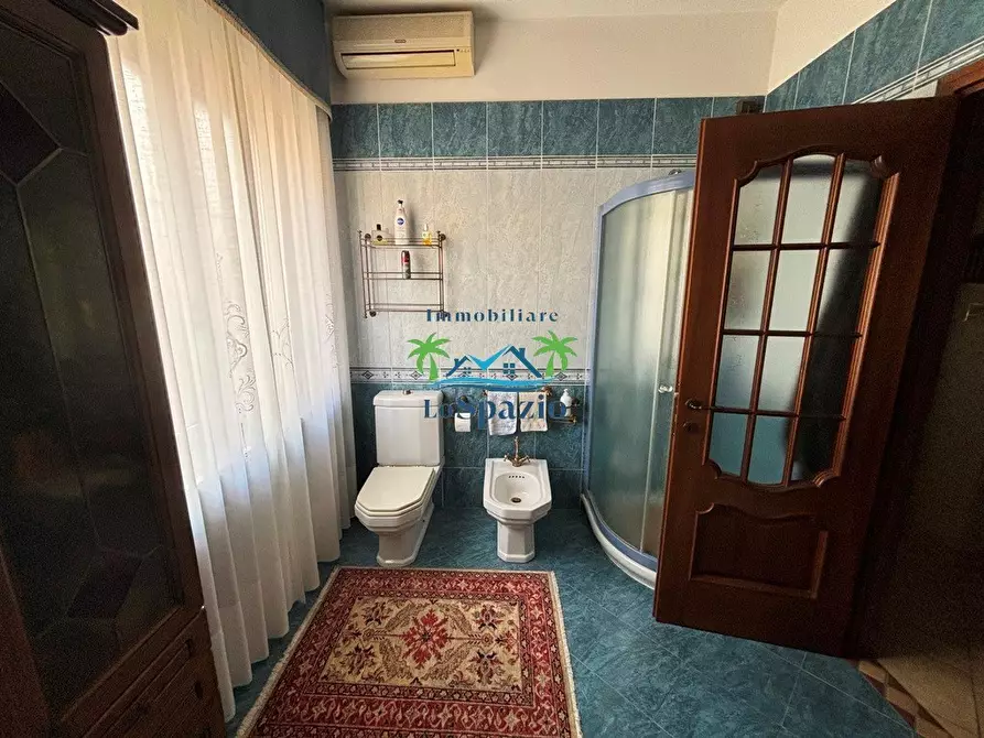 Immagine 9 di Trilocale in vendita  in via clavesana a Andora