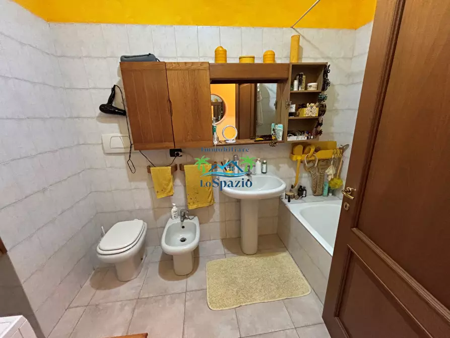 Immagine 21 di Trilocale in vendita  in strada piangrande a Andora