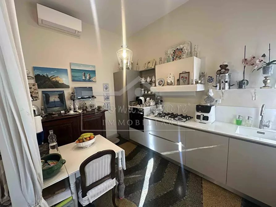 Immagine 16 di Pentalocale in vendita  in Via Beato Formica 4 a Savona