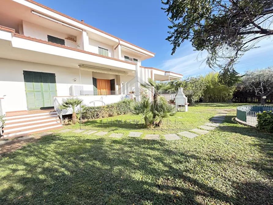 Immagine 9 di Casa bifamiliare in vendita  in Via per Pineland 25 bis a Borghetto Santo Spirito