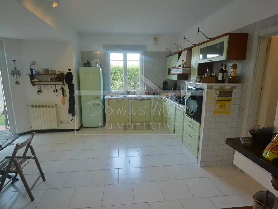Immagine 11 di Villa in vendita  a Celle Ligure