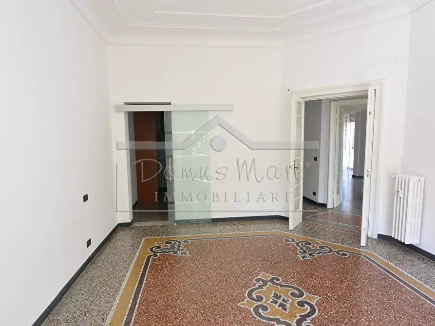 Immagine 15 di Pentalocale in vendita  in Via Montegrappa 4 a Savona