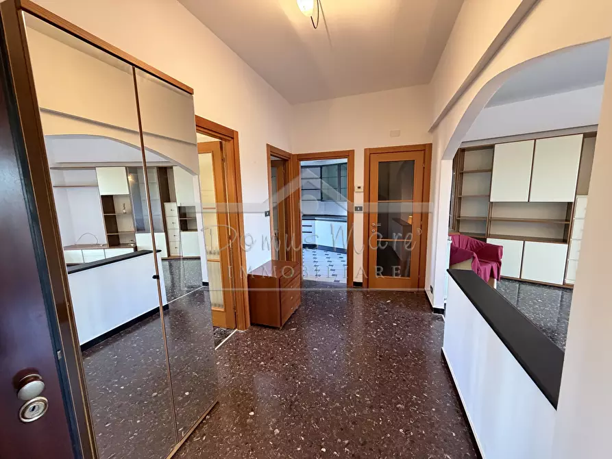 Immagine 5 di Quadrilocale in affitto  a Savona