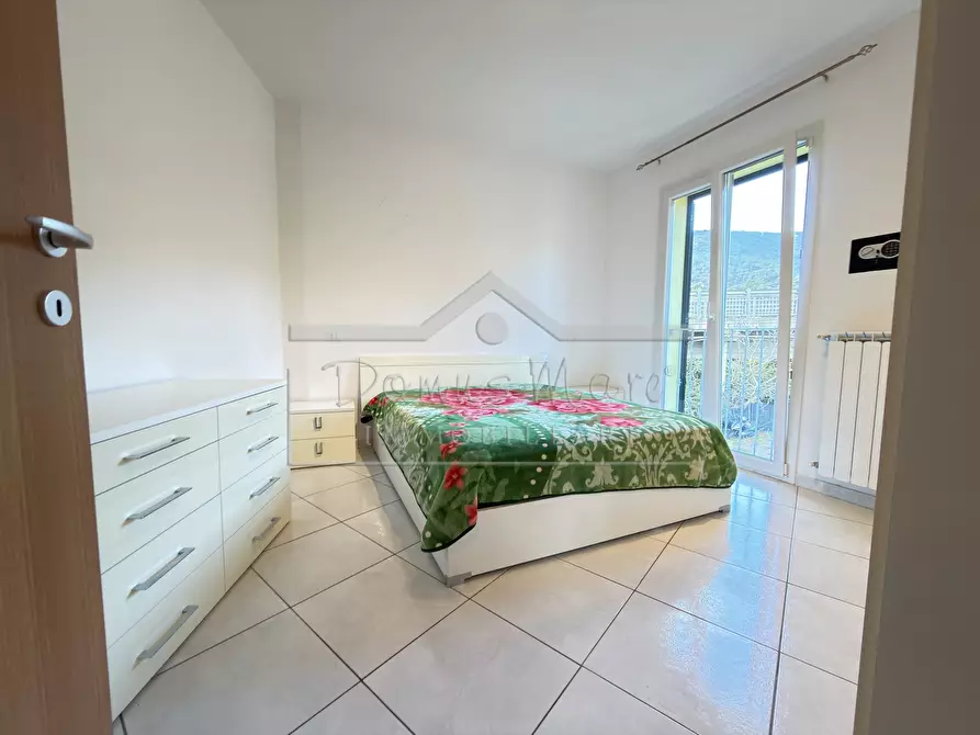 Immagine 16 di Trilocale in vendita  a Pietra Ligure