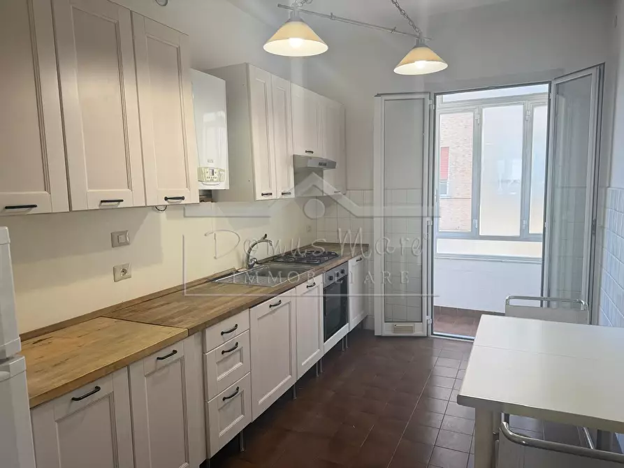 Immagine 19 di Pentalocale in vendita  in Via Orefici 3 a Savona