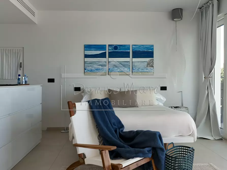 Immagine 10 di Quadrilocale in vendita  in Via Mede 11 a Bergeggi