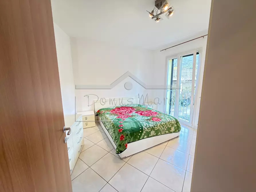 Immagine 17 di Trilocale in vendita  a Pietra Ligure