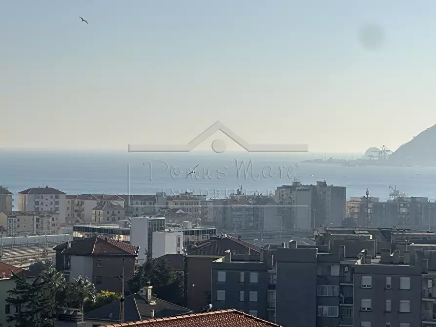 Immagine 4 di Pentalocale in vendita  a Savona