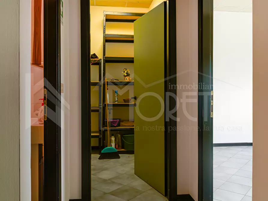 Immagine 5 di Ufficio in affitto  in Via Martin Luther King a Livorno