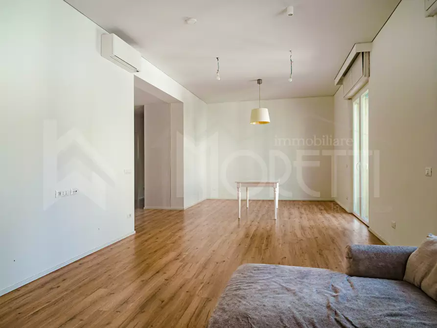 Immagine 15 di Pentalocale in vendita  in Via Costanzo Ebat a Livorno