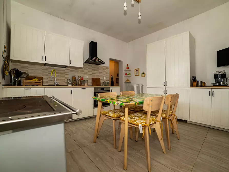 Immagine 31 di Villa in vendita  in Via Delle Corti a Collesalvetti