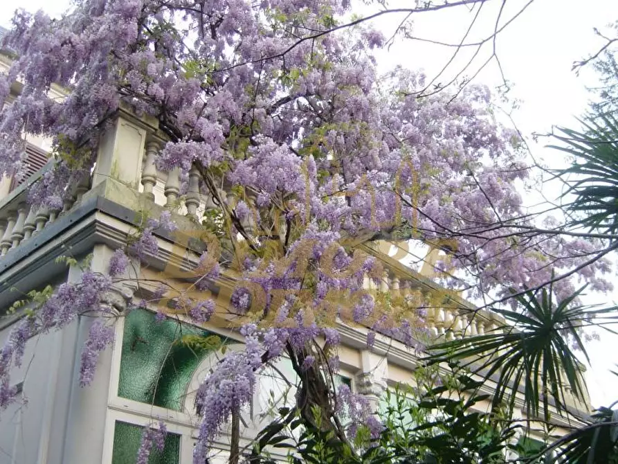 Immagine 21 di Villa in vendita  in Via Ciro Menotti 3 a Luino