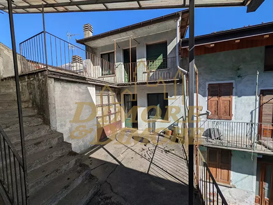 Immagine 1 di Casa indipendente in vendita  a Anzola D'ossola